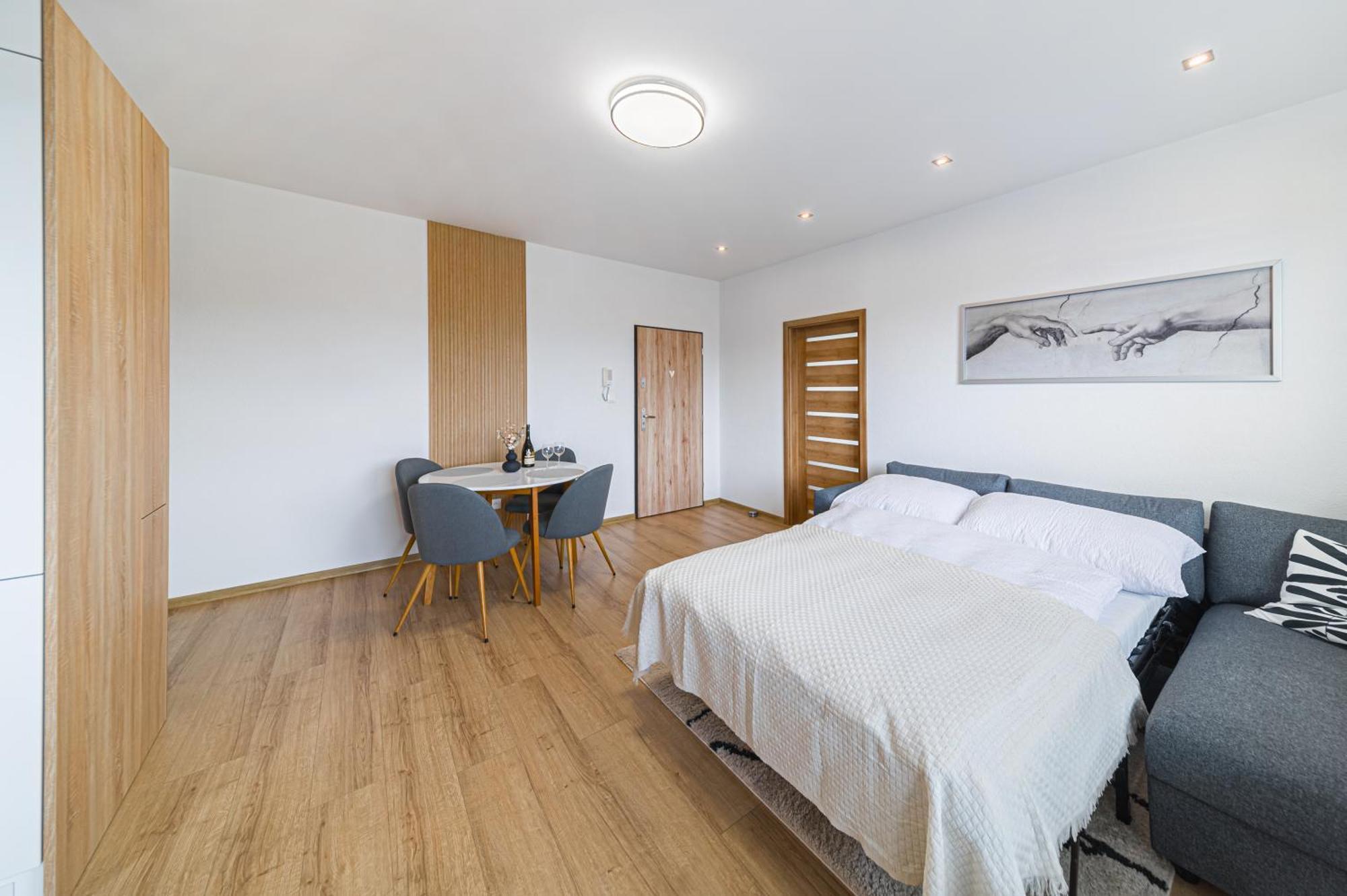 Tower Apartments Orchid & Amber Спішська Нова Весь Екстер'єр фото