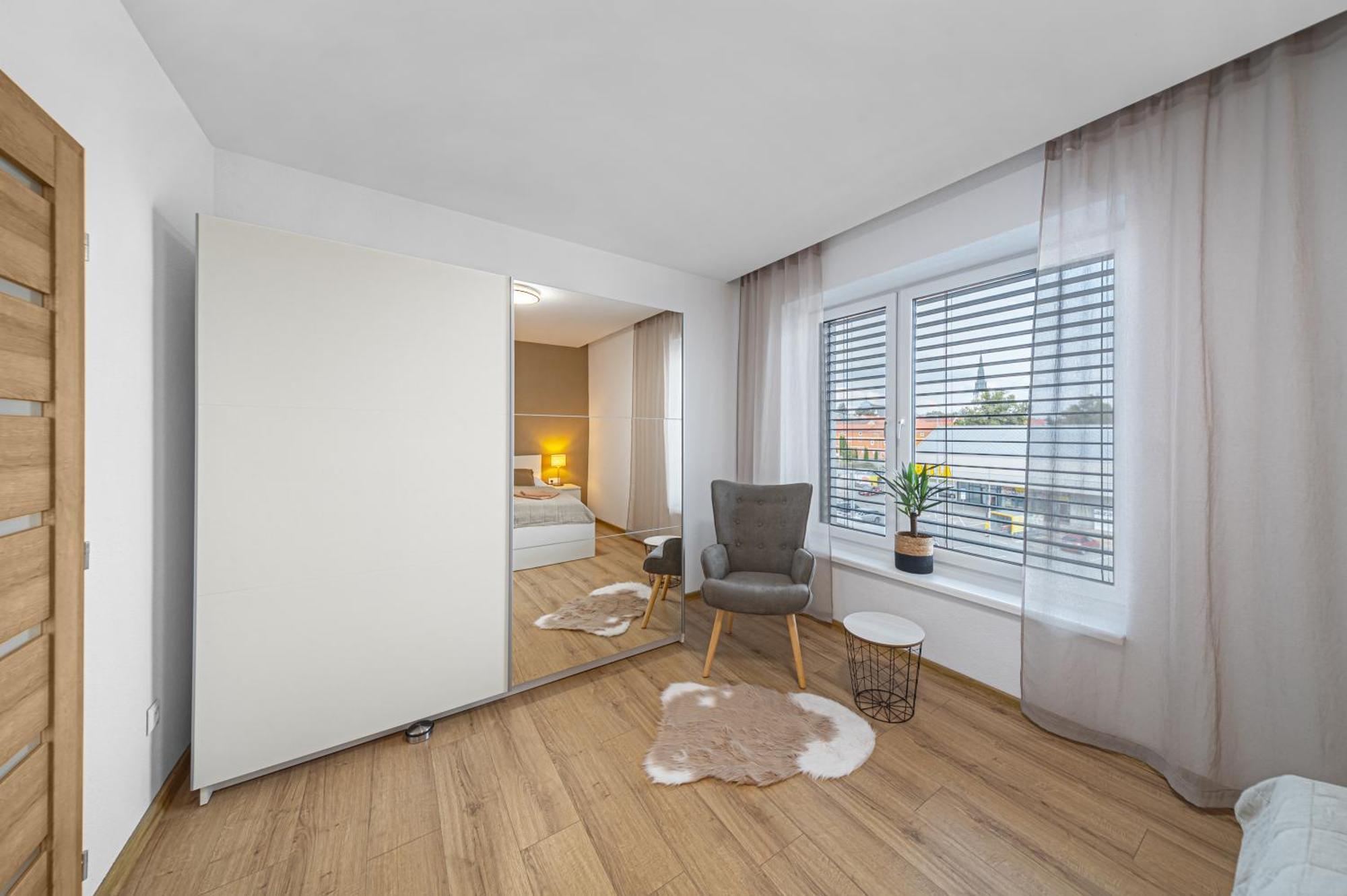 Tower Apartments Orchid & Amber Спішська Нова Весь Екстер'єр фото